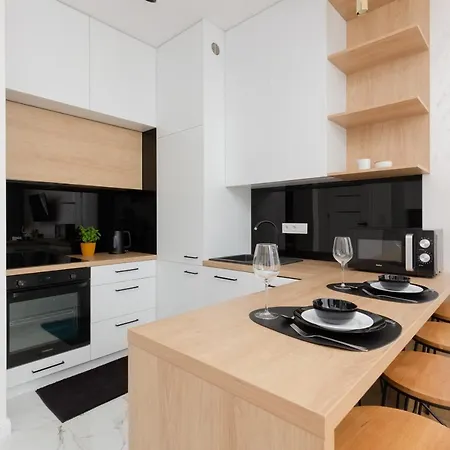 아파트 Kotsisa With Parking By Renters 바르샤바