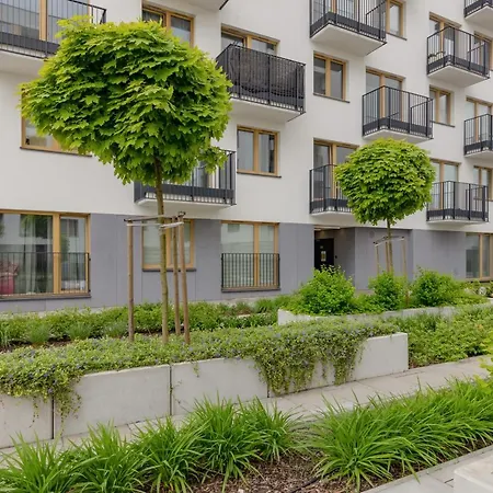 Kotsisa With Parking By Renters * 바르샤바