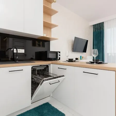 公寓 Kotsisa With Parking By Renters 华沙