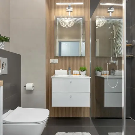 Kotsisa With Parking By Renters Warsaw