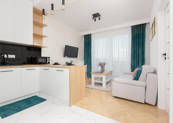 Kotsisa With Parking By Renters *