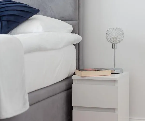 Kotsisa With Parking By Renters Apartman *