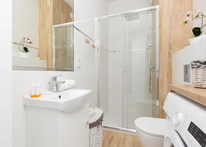 Kotsisa With Parking By Renters Apartman