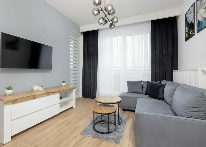 Kotsisa With Parking By Renters Apartman Varsó