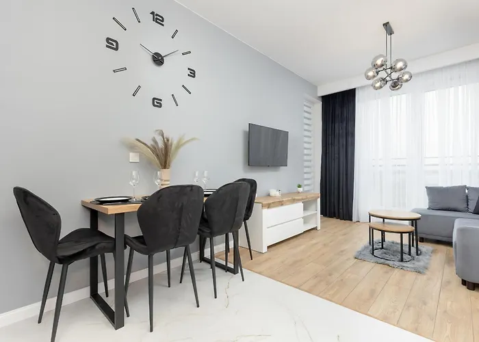 Kotsisa With Parking By Renters Apartman Varsó