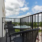 Apartment Kotsisa With Parking By Renters