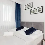 Apartment Kotsisa With Parking By Renters