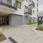 Kotsisa With Parking By Renters * Warschau