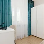 Kotsisa With Parking By Renters Apartment *